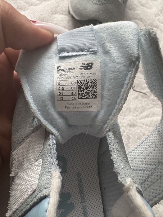 Adidasi new balance marimea 21