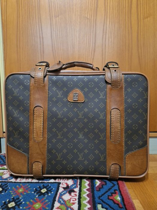 Ретро куфар на LOUIS VUITTON
