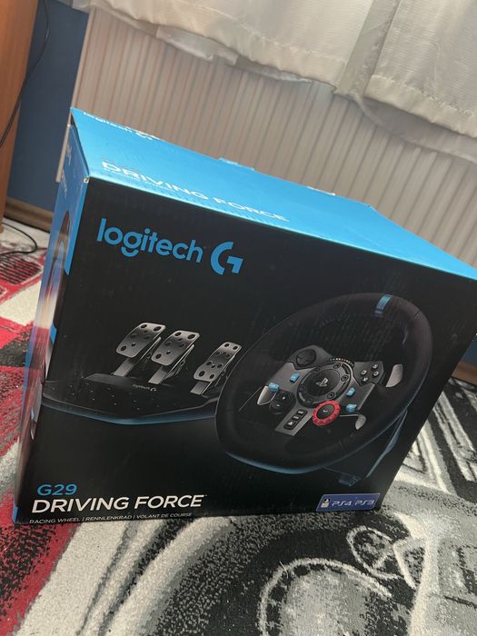 Logitech G29 + PlayStation 4