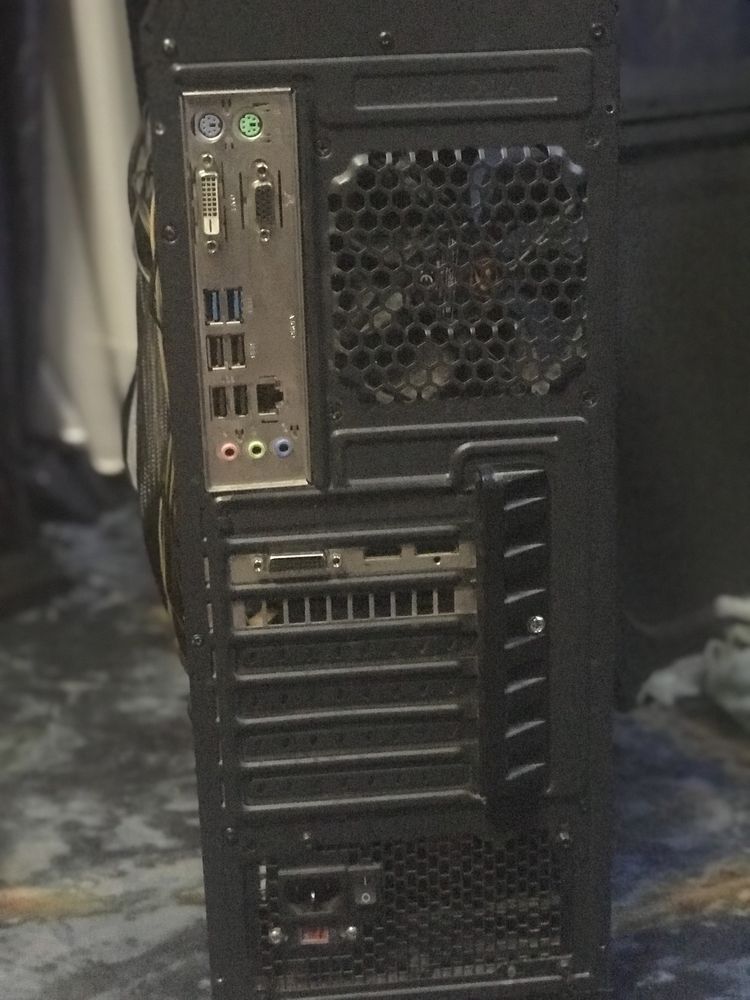 Продам компютер игровой