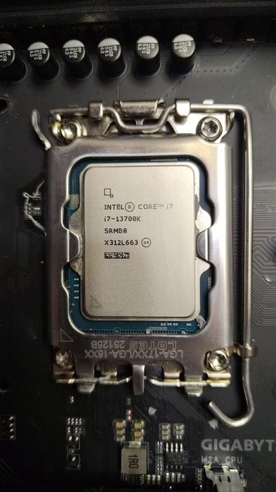 Procesor Intel i7 13700K LGA 1700 Unlocked 13th gen 13700 K F