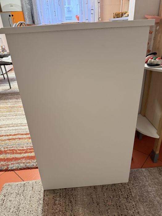Comoda cu 3 sertare noua Ikea