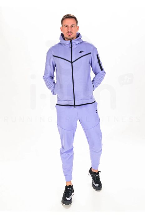 Nike Tech Old Season