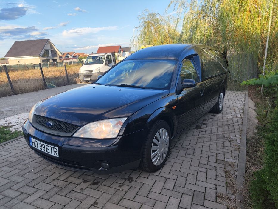 Dric Mașina funerară Ford Mondeo