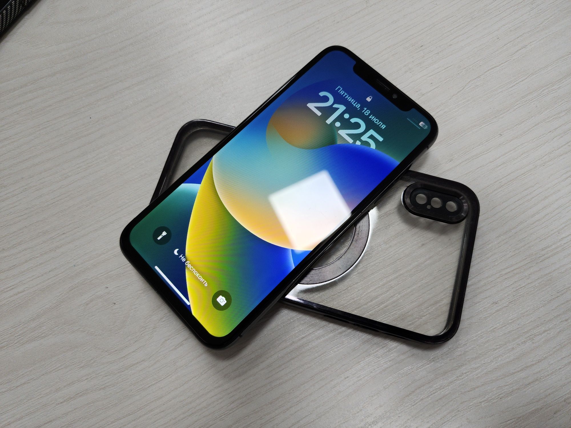 Iphone X Black 64GB Bat 70% Radnoy Face yoq shu qogam joylari zor