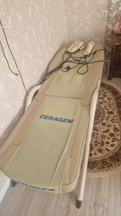 Продам массажную кровать seragem