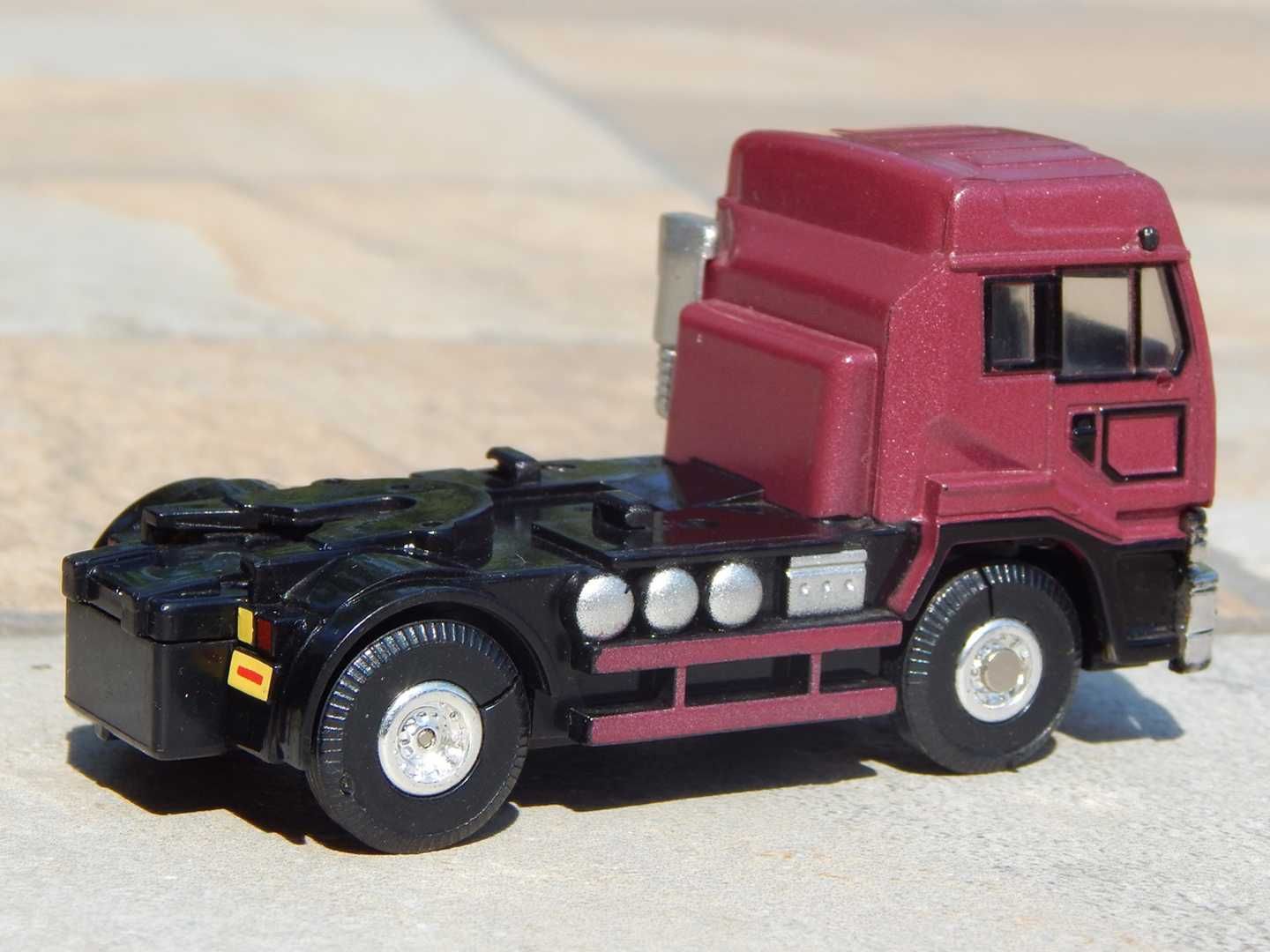 Macheta cap tractor camion RC 27 MHz Enertec sc 1:50