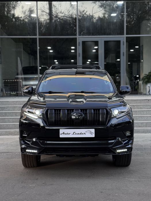 TOYOTA PRADO 150 70th Anniversary