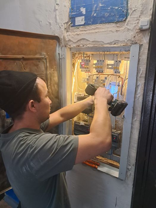 Электрик Караганда маикудук юго Восток город