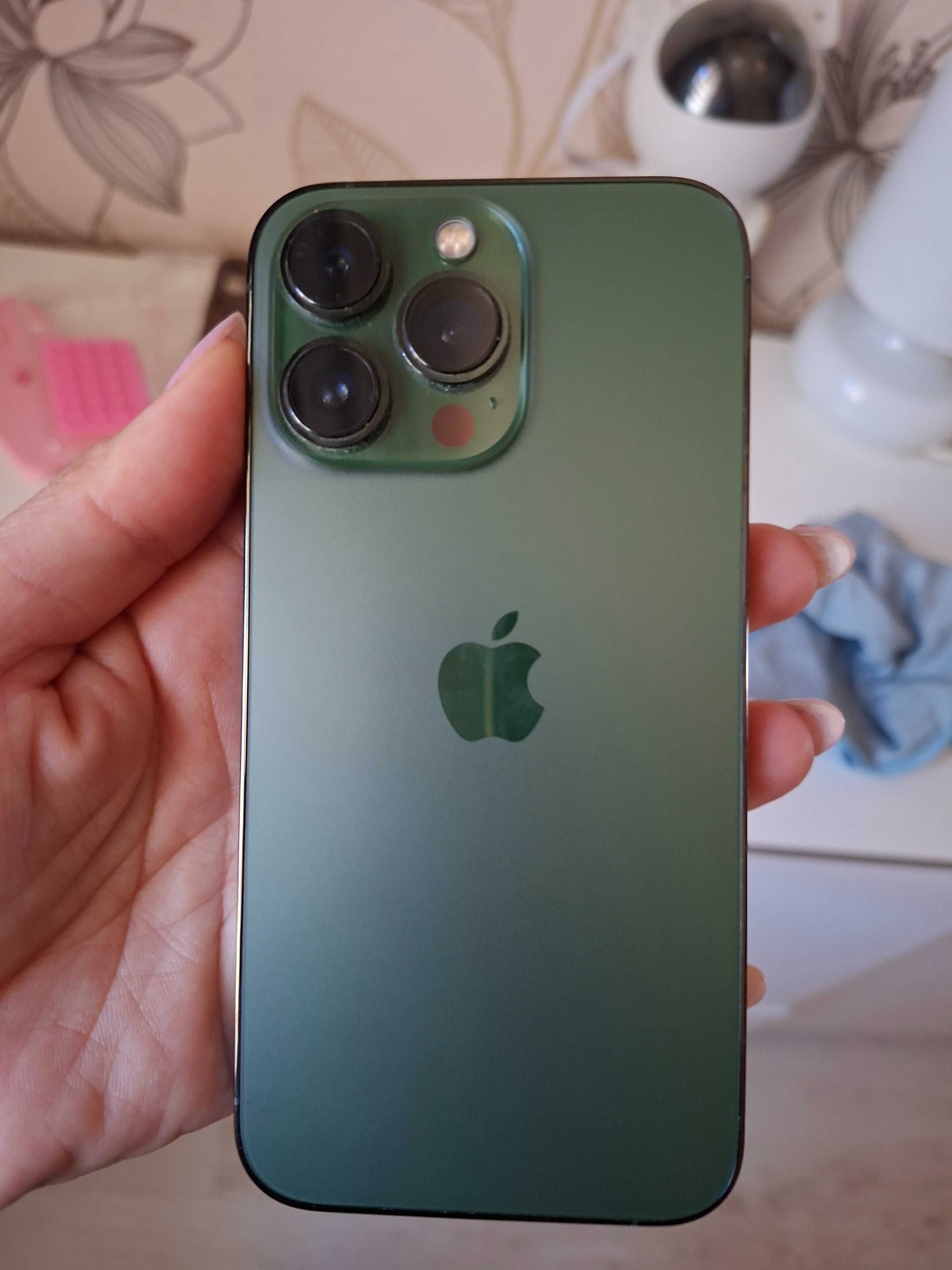 Iphone 13 Pro цвят зелен 128GB