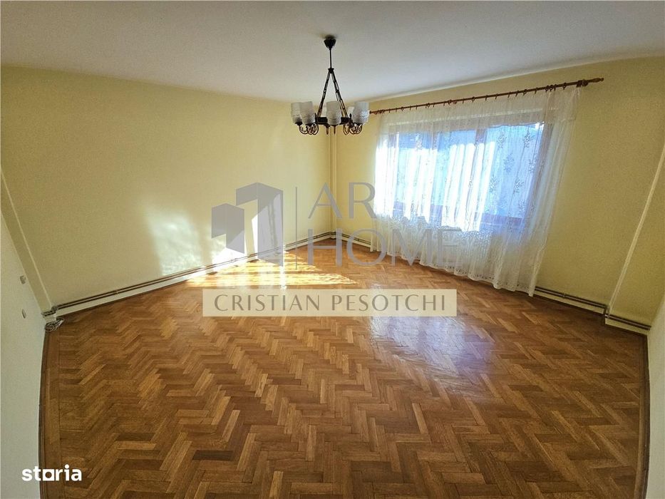 Apartament 5 camere, nemobilat, zona Ultracentrala, Ploiesti