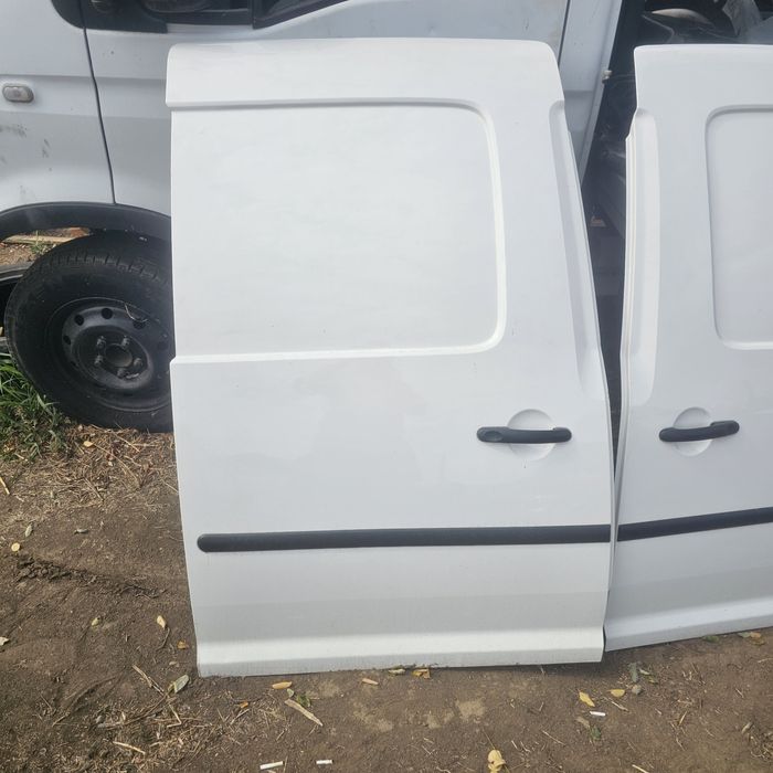 Врати и преден капак CADDY 2015G