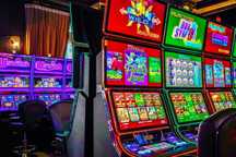 Închiriez spatiu ultracentral pretabil Casino !