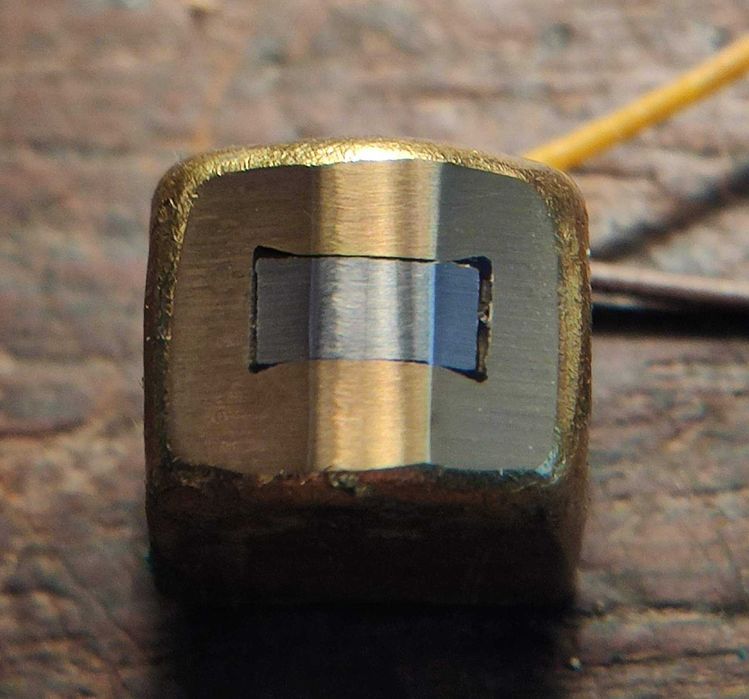 Capete pentru magnetofoane mono  cu doua piste 335 ohm, noi (NOS)