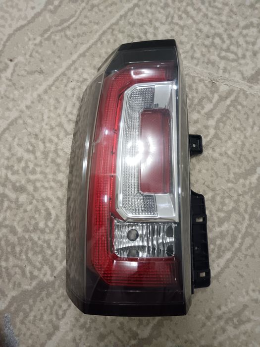 GMC yocon 2017 задний стоп фара