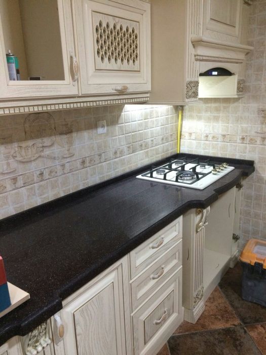 Кухонный мебель из шпона и итальянского фасада!!!