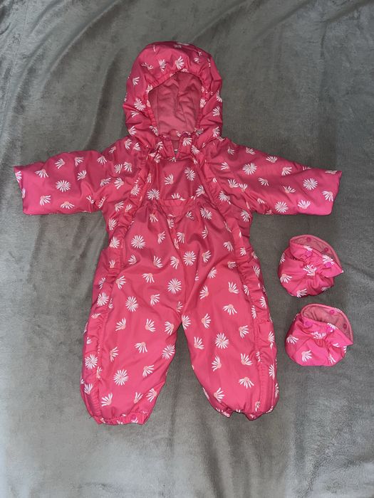 Продам весенний/осенний комбинезон 68-74