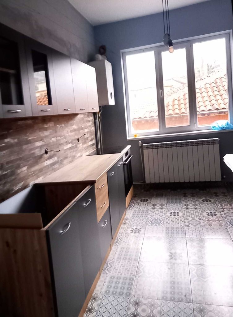 Продава се Етаж от къща в Кюстендил, Център - 96 кв.м за 1407 €/кв.м - Снимка #2