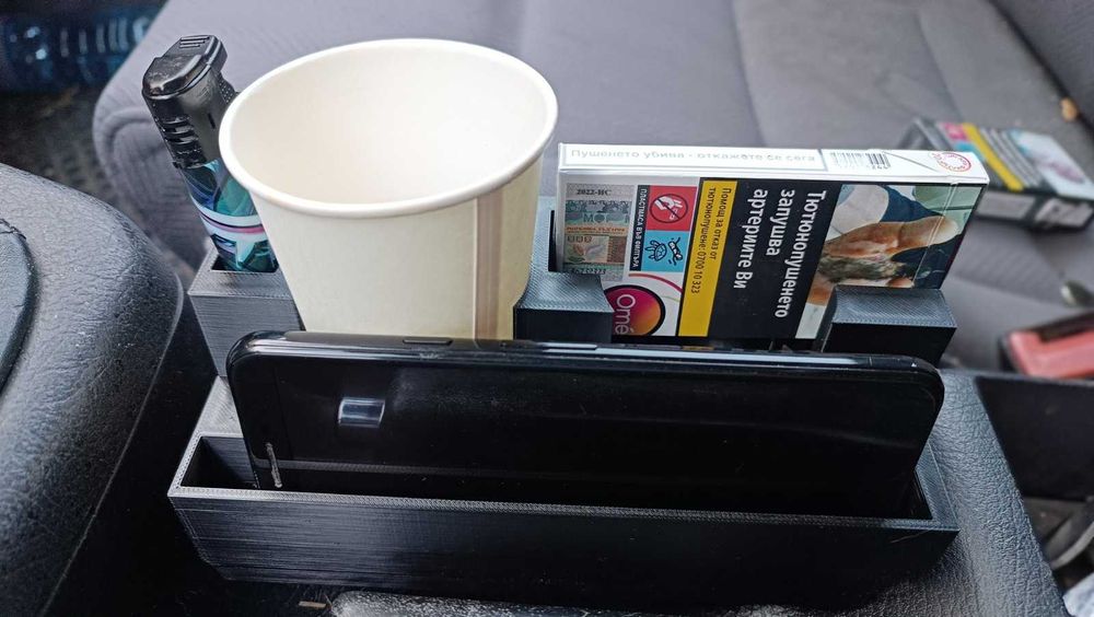 Конзола за кафе, цигари, запалка и телефон за Audi A4 B5.