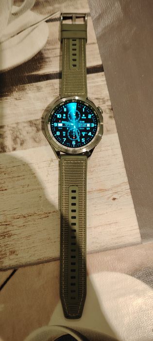 Смарт часовник Huawei GT4