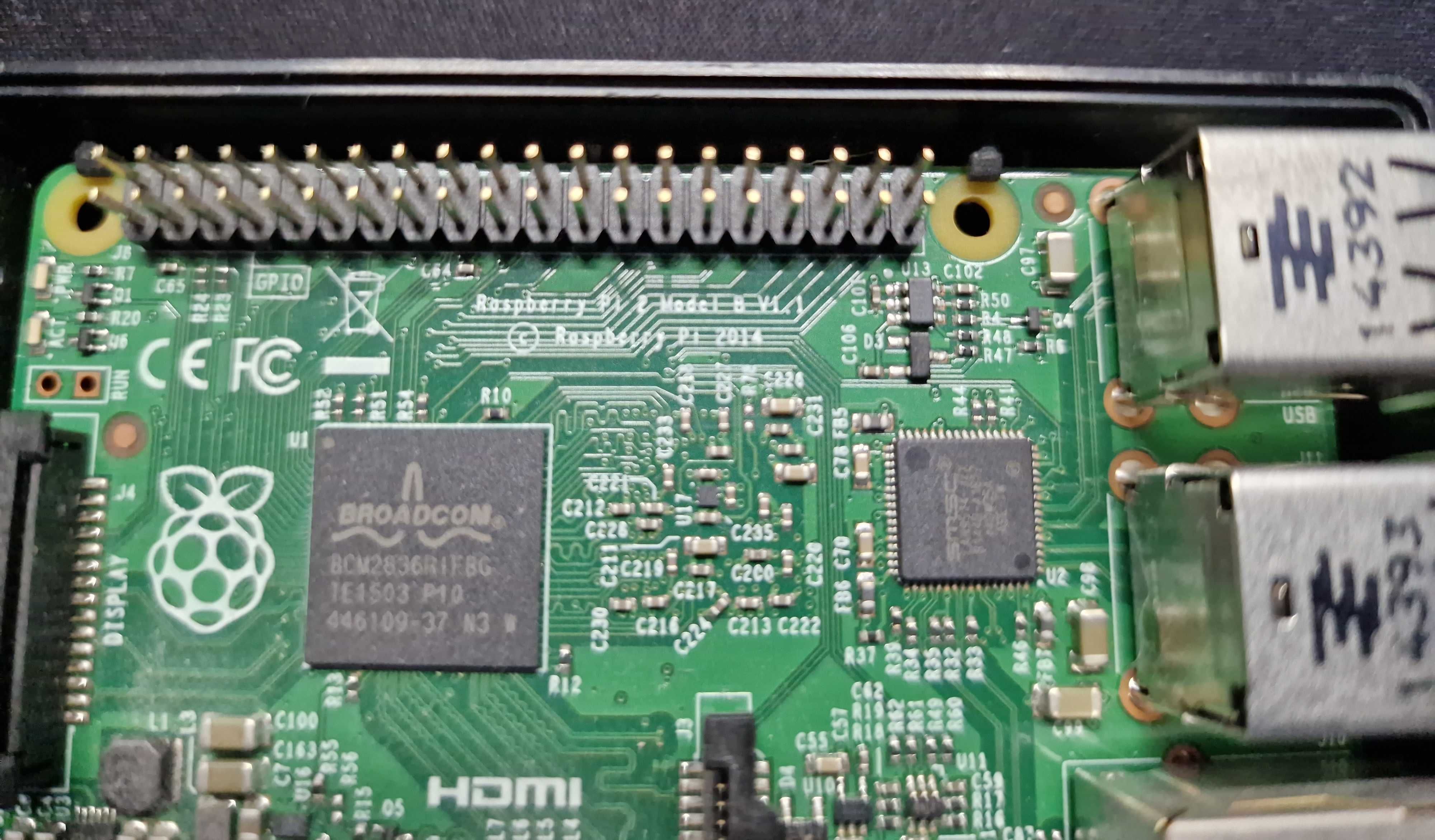 Raspberry pi 2 B v1.1 cu carcasa originala HDMI
