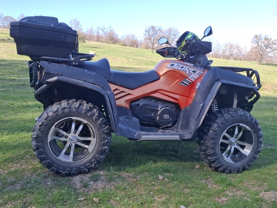 Vând  atv 800cc  cu număr negru