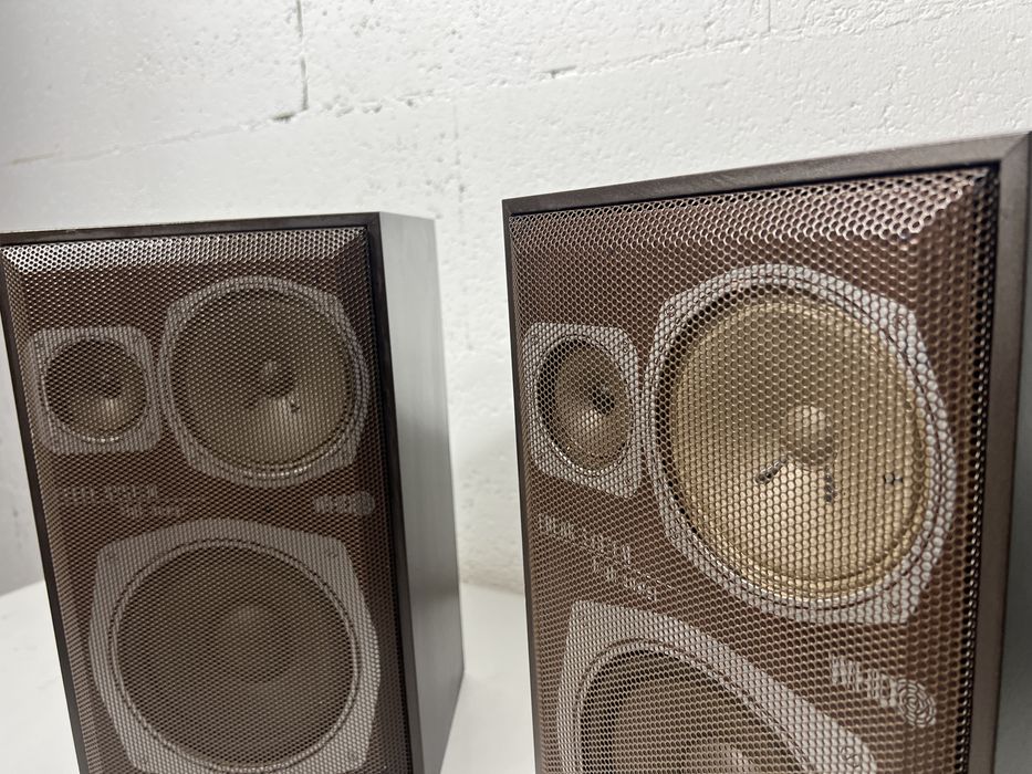 Boxe WHD Freak 80, 3 cai, fabricate în Germania