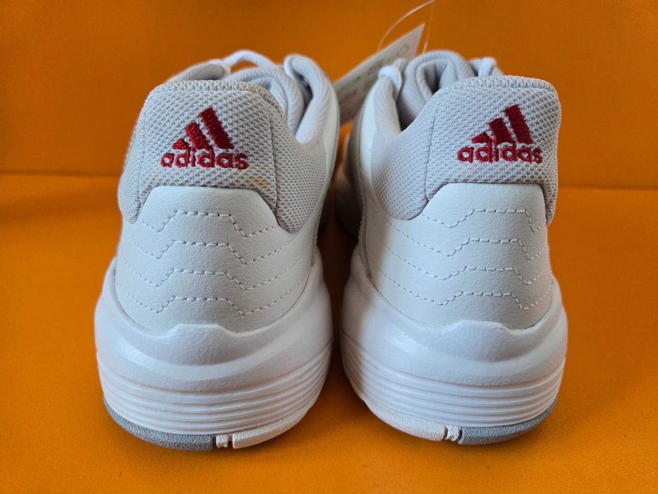 ADIDAS Ambition Logo III чисто нови мъжки тенис обувки номер 44 2/3