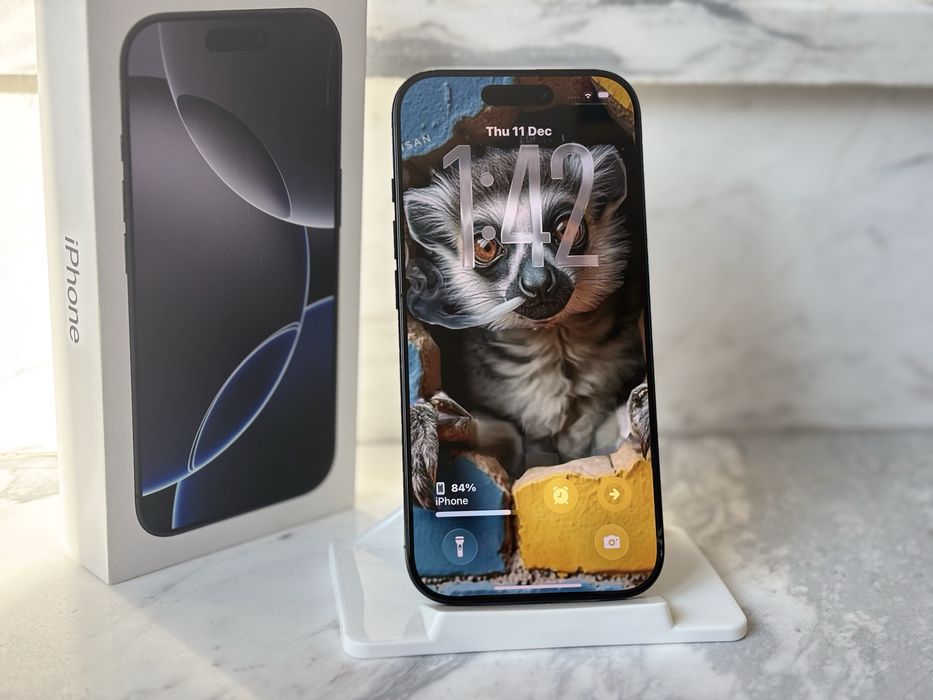IPhone 16 Pro 128GB - 100% battery