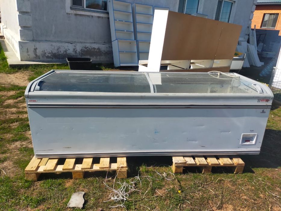 Продам морозильник