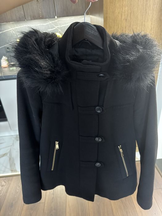 Палто с качулка с пух  Zara