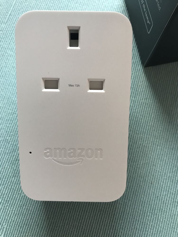 Контакт Smart plug Amazon