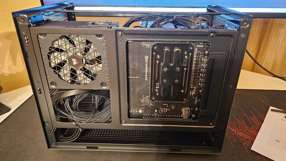 Кутия DeepCool CH160 mini-ITX с гаранция