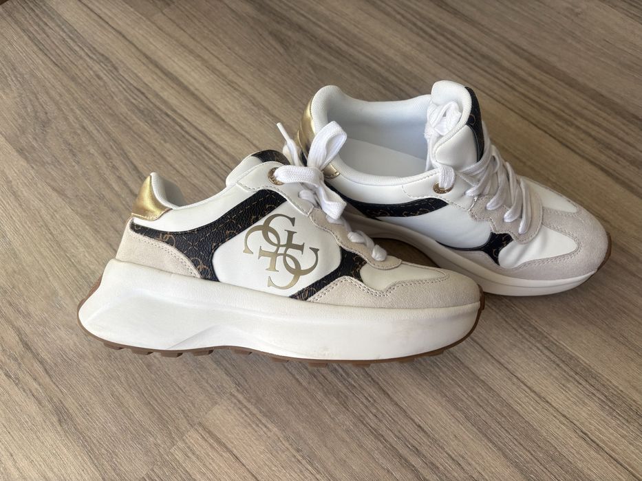 Дамски обувки Гесс