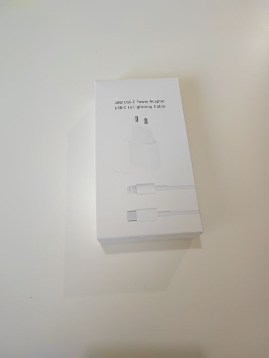 Комплект зарядно Айфон (iPhone) USB-Type-C 20W