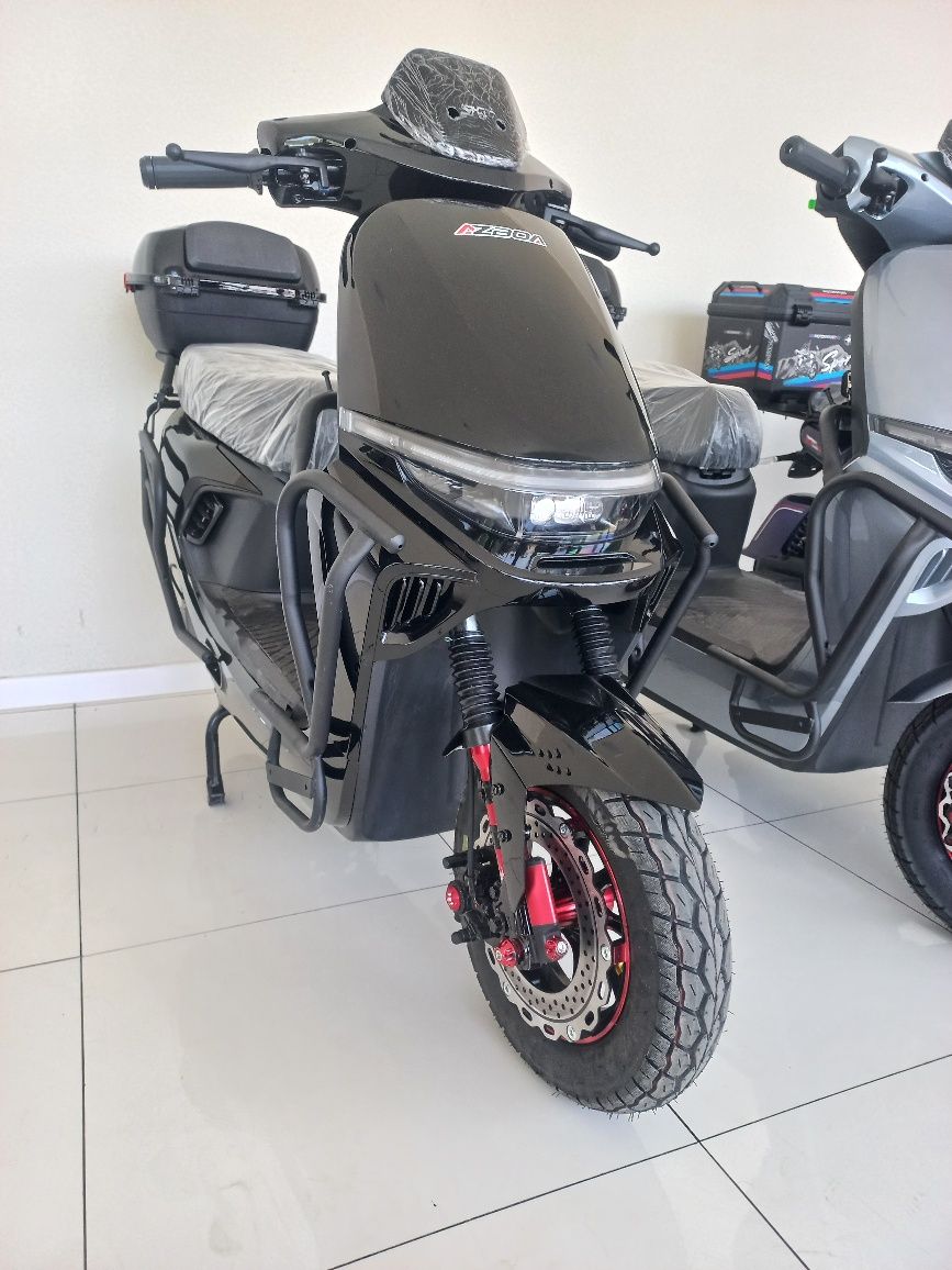 Скутер янги, Мотор 1000в