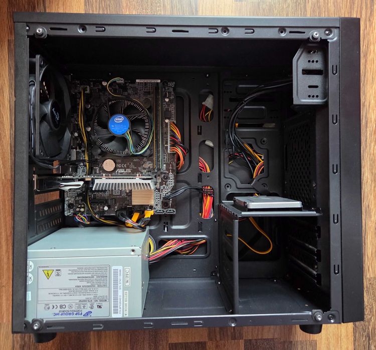 Бюджетен Компютър: Pentium G4560/16GB/ASUS 8400 GS/128GB SSD