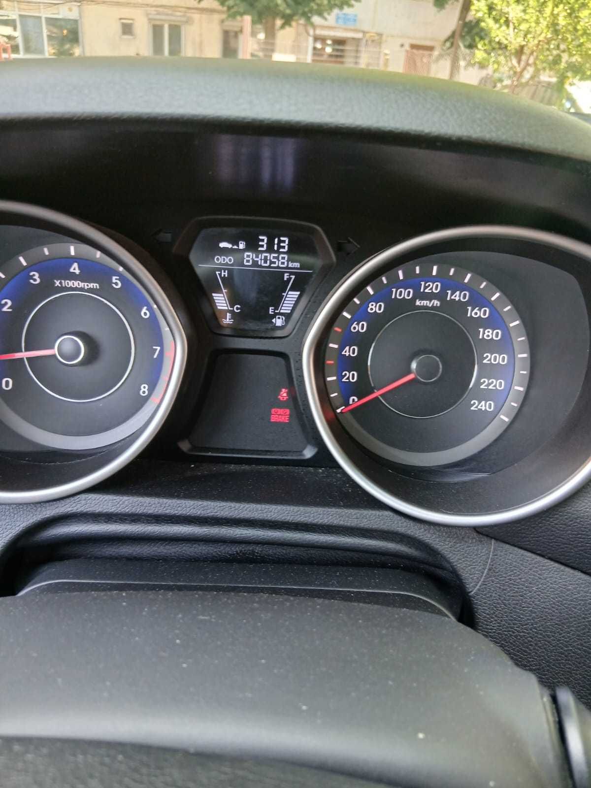 Hyundai Elantra 1,6