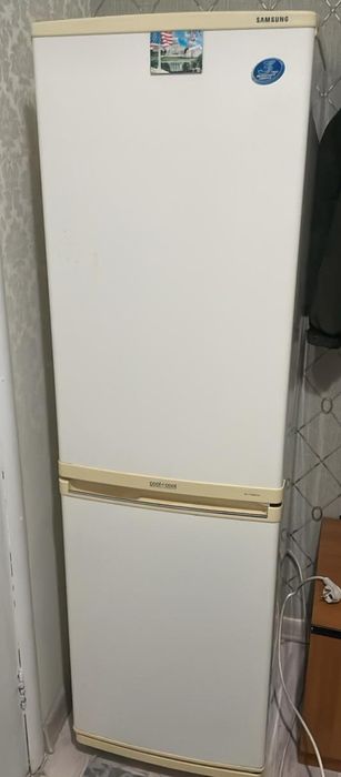 Отдам холодильник за символическую цену