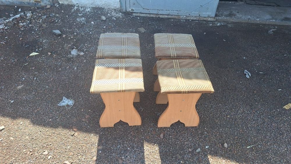 Табуретки на кухню