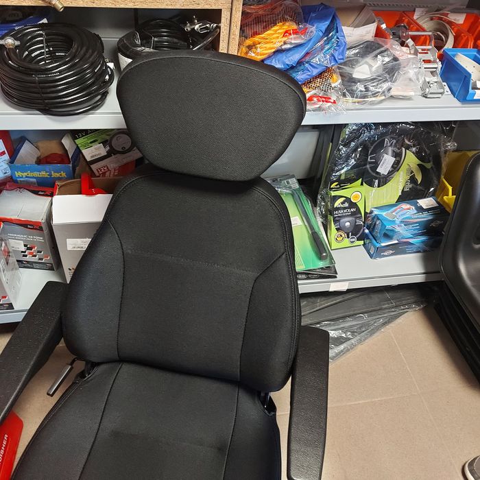 Scaun tractor suspensie mecanica, import Germania