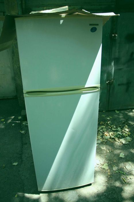 Холодильник SAMSUNG