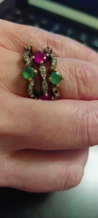 Set format din trei inele noi argint 925 cu pietre de rubin si smarald