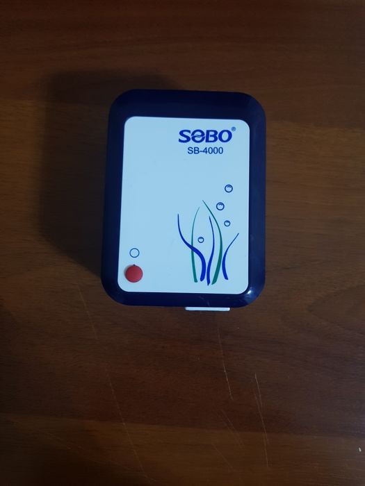 Компрессор аккумуляторный для аквариума SEBO SB-4000. Идеал