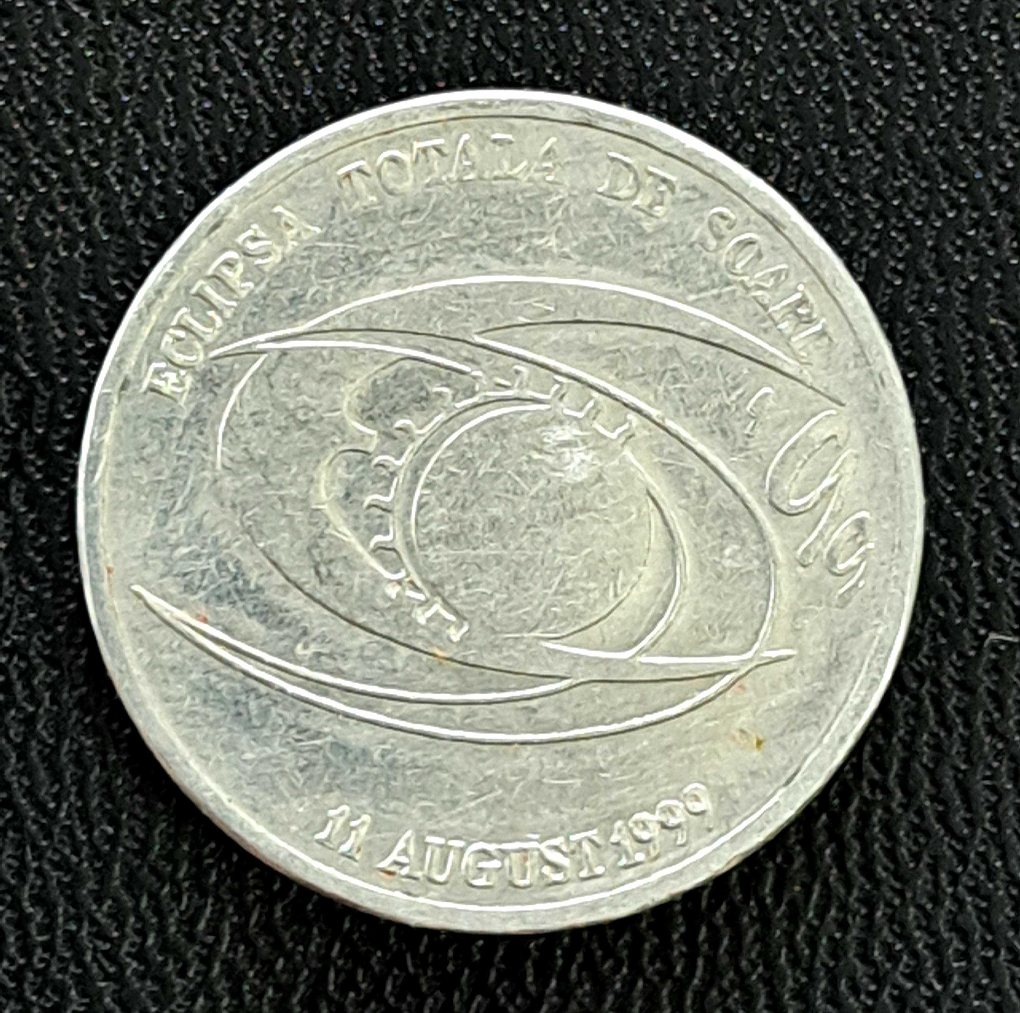 Monedă 500 lei eclipsă soare 1999