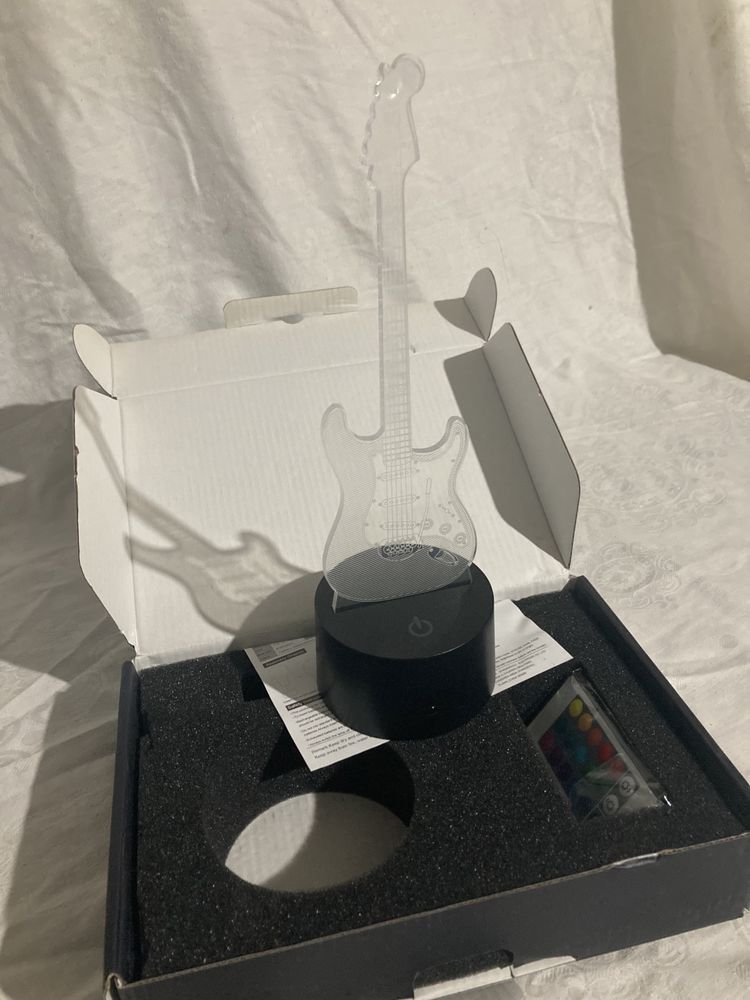 Veioza 3D chitară multicolora cu telecomanda noua