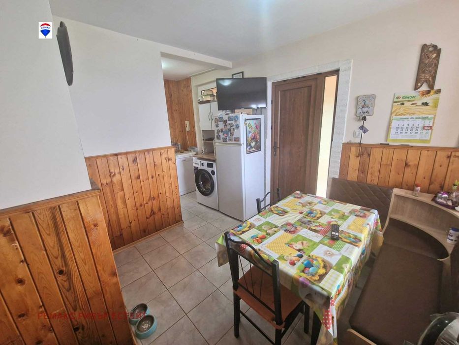 Селска къща за продажба в с. Красен, обл. Русе