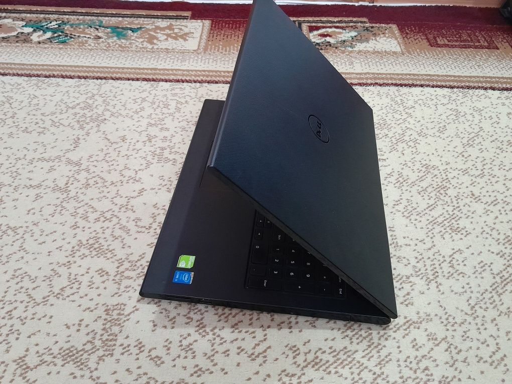 Ноутбук Dell i3 4005/8Gb/SSD180Gb/GT 820M 2Gb