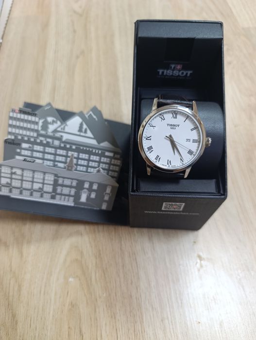 Продам  часы фирмы tissot