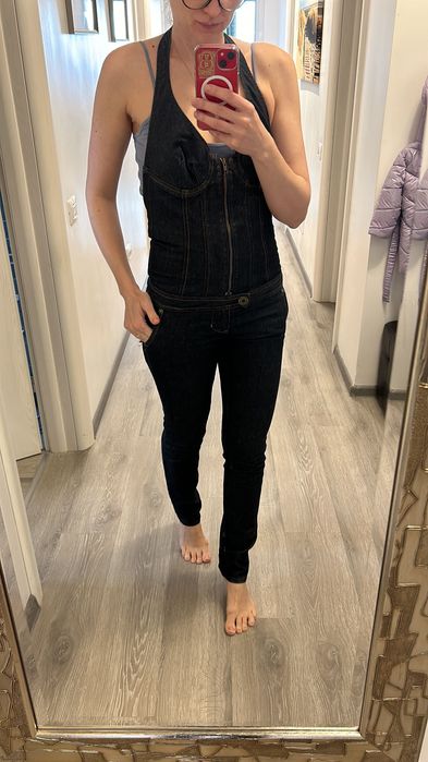 salopeta cu spatele gol Guess